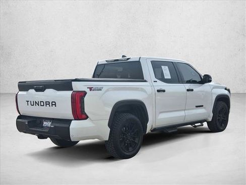 Used 2022 Toyota Tundra SR5 w/ Convenience Package image 5