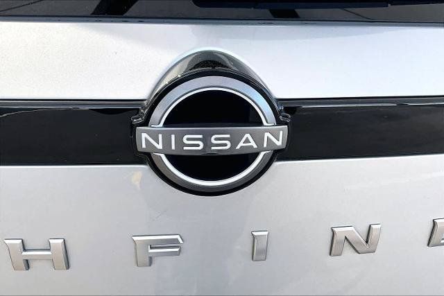 Certified 2024 Nissan Pathfinder SV FWD image 30