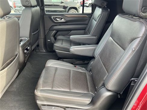 Used 2021 Chevrolet Suburban High Country image 24