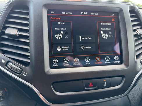 Used 2022 Jeep Cherokee Trailhawk w/ Comfort/Convenience Group image 34