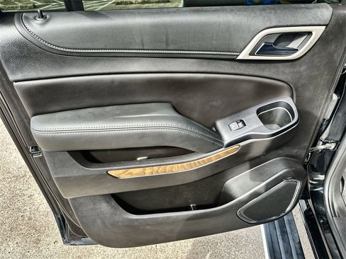 Used 2019 GMC Yukon XL Denali w/ Denali Ultimate Package image 15