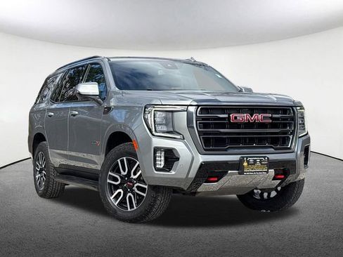 Used 2024 GMC Yukon AT4 AWD/4WD image 2