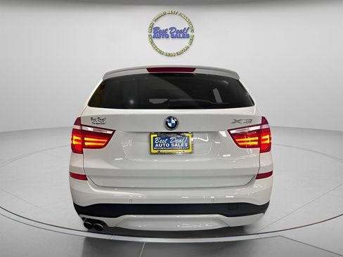 Used 2017 BMW X3 xDrive28i AWD/4WD image 3