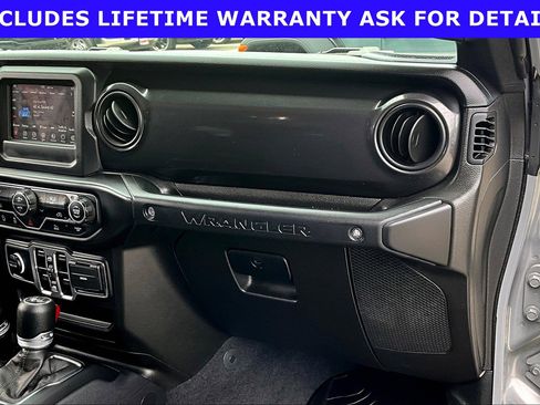 Used 2021 Jeep Wrangler Unlimited Sport AWD/4WD image 13