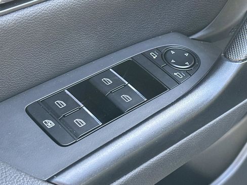 Certified 2025 MAZDA CX-50 AWD 2.5 S w/ Premium Package image 17