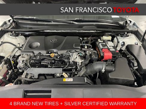 Certified 2018 Toyota Camry LE image 36