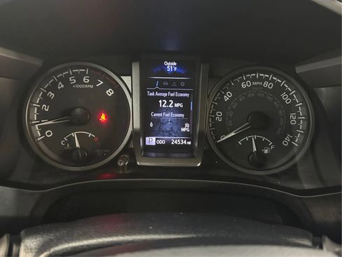 Used 2020 Toyota Tacoma TRD Off-Road image 23