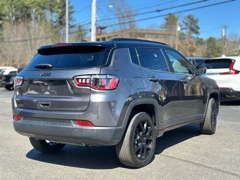 Used 2023 Jeep Compass Latitude AWD/4WD image 6