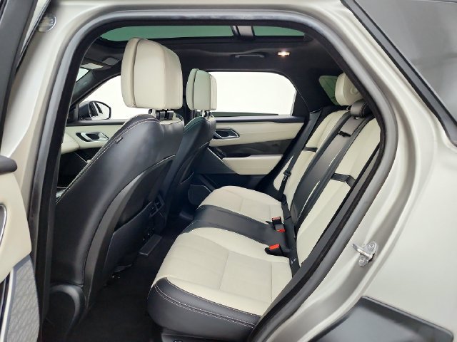 Used 2018 Land Rover Range Rover Velar AWD/4WD image 30