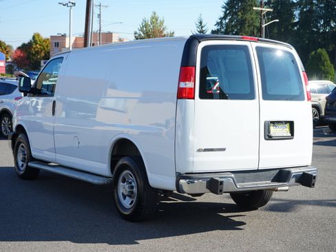 Used 2024 Chevrolet Express 2500 w/ Driver Convenience Package image 6