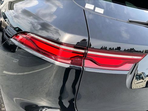 Used 2025 Jaguar F-PACE R-Dynamic S image 21