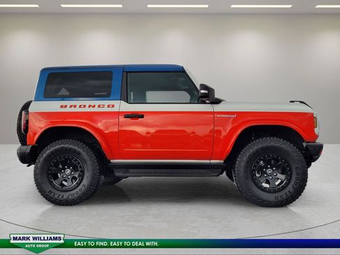 Used 2025 Ford Bronco Stroppe Edition AWD/4WD image 2