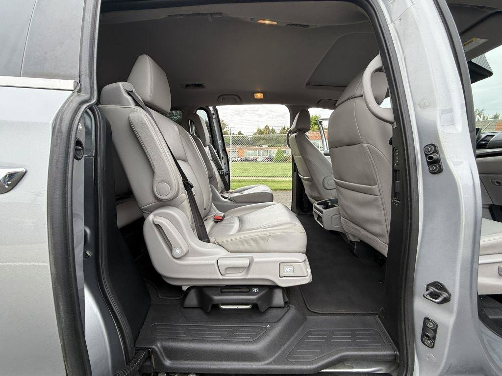 Used 2018 Honda Odyssey EX-L image 22