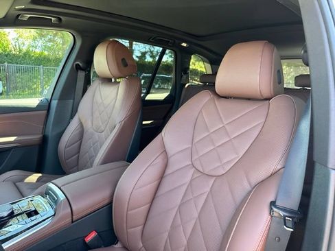 New 2026 BMW X5 sDrive40i w/ Premium Package RWD image 19
