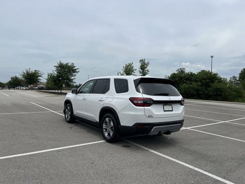 New 2025 Honda Pilot EX-L image 5
