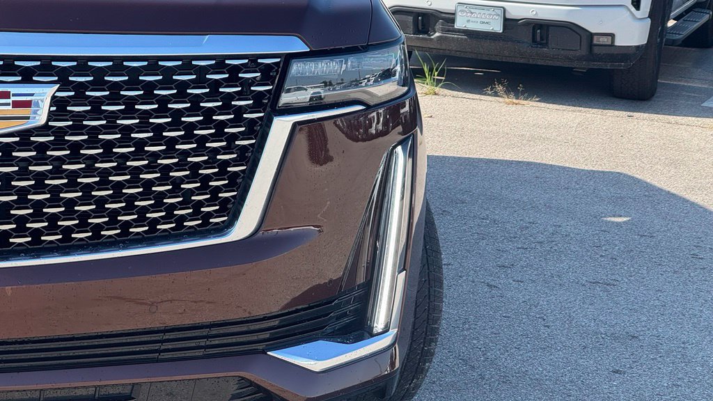 Used 2023 Cadillac Escalade Premium Luxury w/ Performance Package AWD/4WD image 9