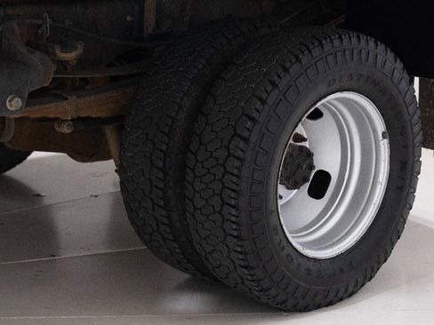 Used 2011 Ford F350 XL w/ XL Value Pkg image 32