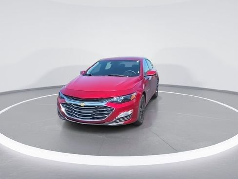 Used 2023 Chevrolet Malibu LT FWD image 3