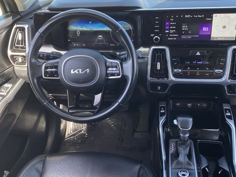 Used 2023 Kia Sorento SX FWD image 12