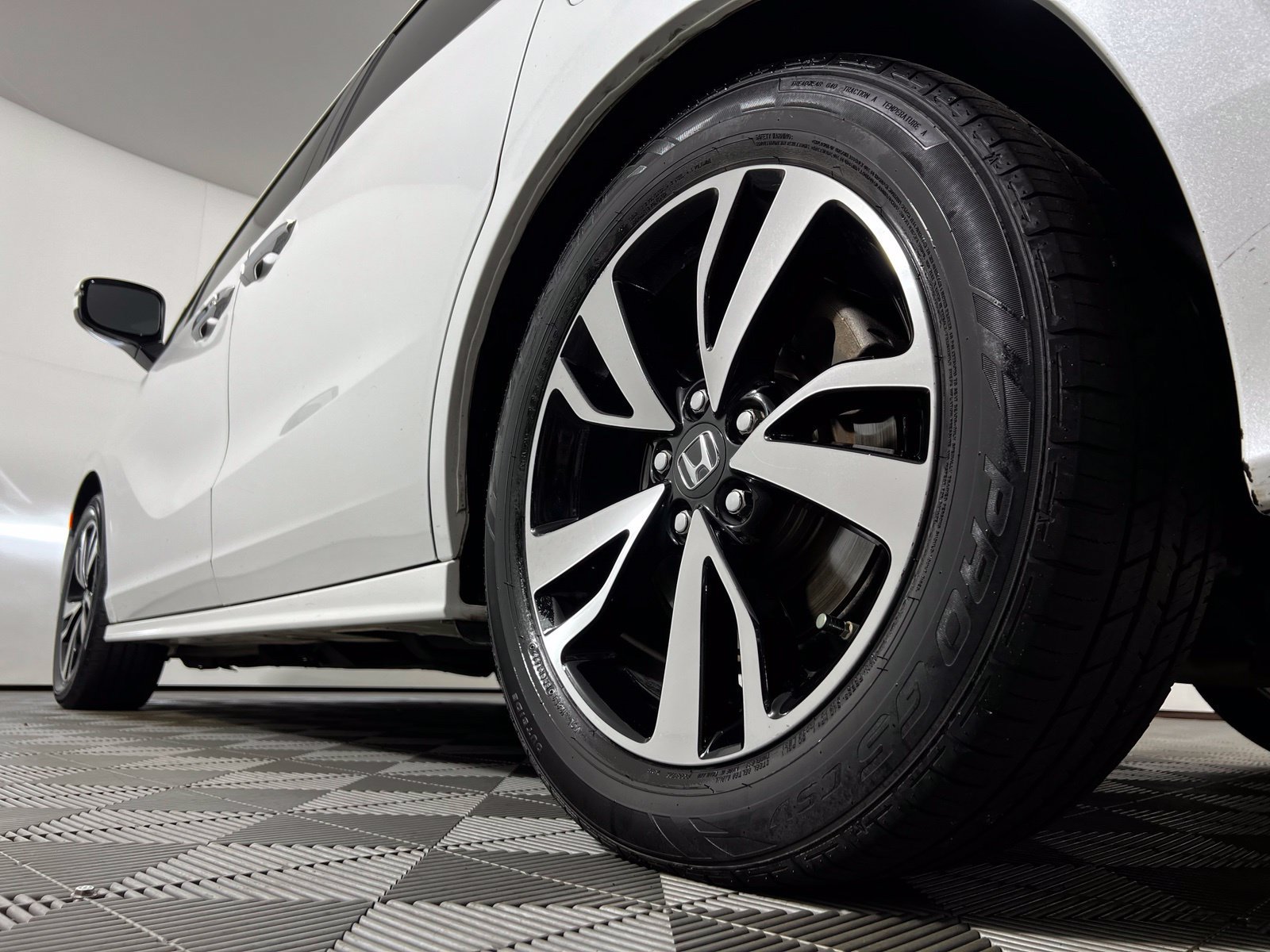 Used 2020 Honda Odyssey Elite image 31