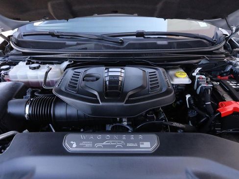 Used 2023 Jeep Wagoneer Series II w/ Flexible Seating Group image 30