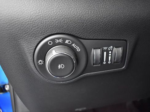 New 2026 Jeep Compass Latitude AWD/4WD image 14