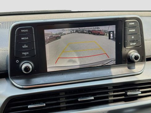 Used 2020 Kia Telluride LX FWD image 15