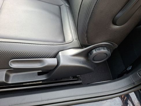 Used 2019 Volkswagen Beetle 2.0T S FWD image 11