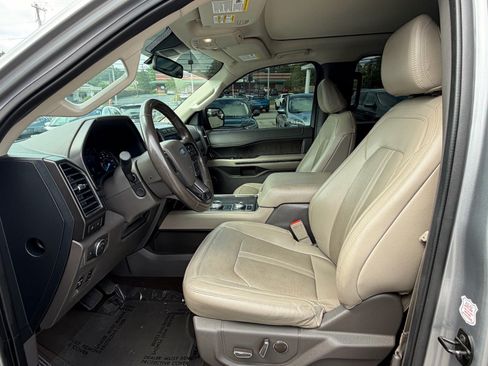 Used 2021 Ford Expedition Max Limited AWD/4WD image 25