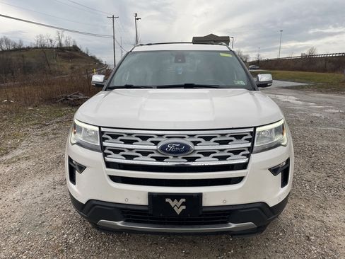 Used 2019 Ford Explorer XLT w/ Equipment Group 202A image 2