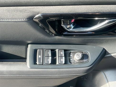 Used 2025 Subaru Forester Limited w/ Popular Package #2 image 18