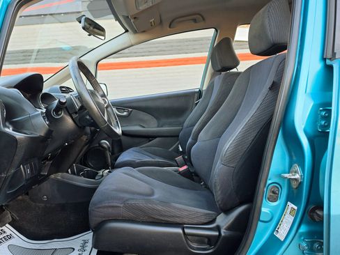 Used 2013 Honda Fit Sport image 29