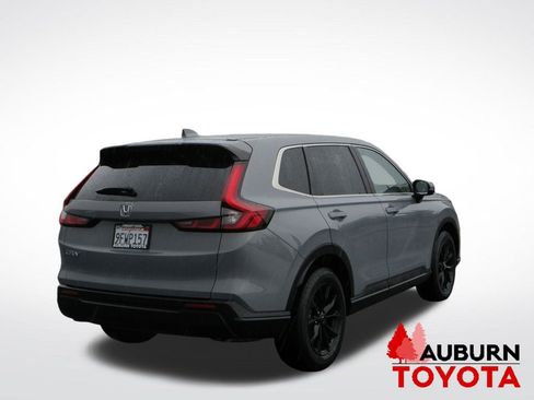 Used 2023 Honda CR-V EX image 7