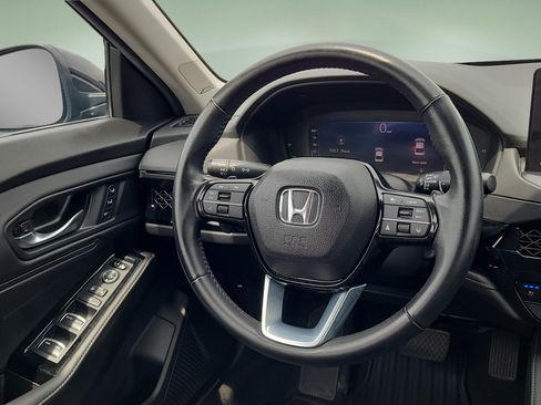 Used 2024 Honda Accord Touring image 12