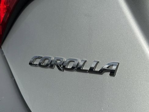 Used 2015 Toyota Corolla LE image 7