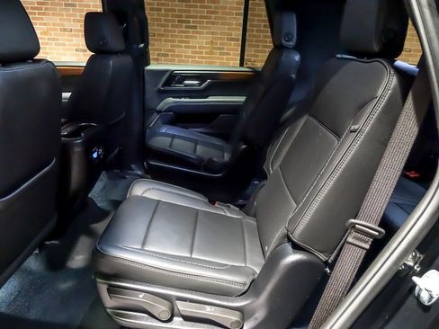 Used 2025 GMC Yukon Denali image 14