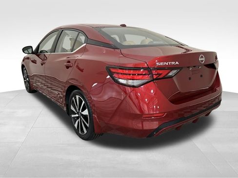Used 2024 Nissan Sentra SV w/ SV Premium Package image 3