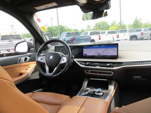 Used 2023 BMW X7 xDrive40i w/ Executive Package AWD/4WD image 27