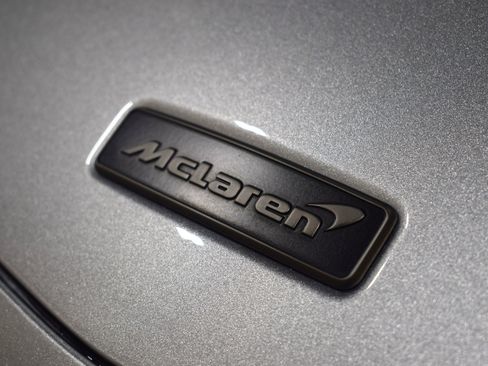 New 2025 McLaren Artura Spider image 3