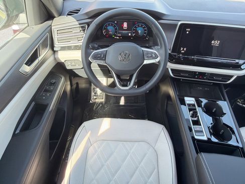New 2026 Volkswagen Atlas Cross Sport SEL Premium R-Line AWD/4WD image 16