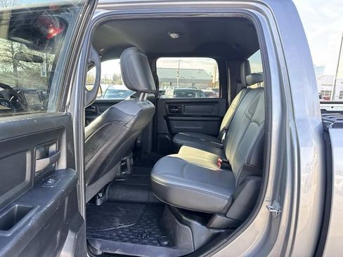 Used 2022 RAM 2500 Tradesman w/ Chrome Appearance Group image 18