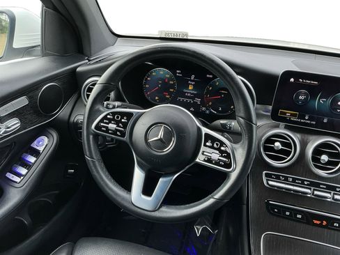 Used 2023 Mercedes-Benz GLC 300 4MATIC Coupe image 10