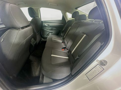 Used 2025 Hyundai Sonata SEL FWD image 29