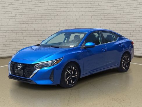 Used 2024 Nissan Sentra SV FWD image 1