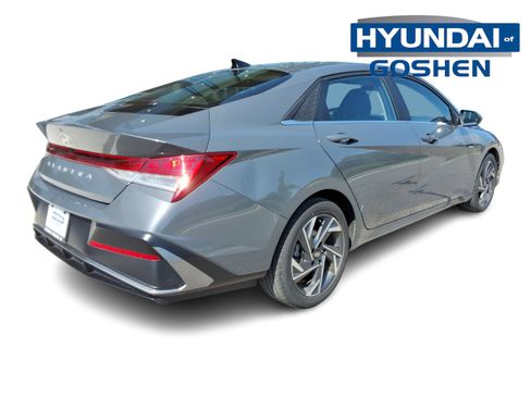 Used 2024 Hyundai Elantra SEL w/ Convenience Package FWD image 9