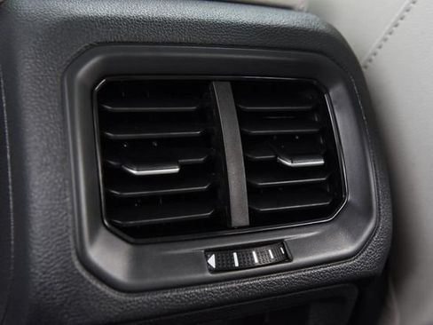 New 2026 Volkswagen Taos SE AWD/4WD image 23