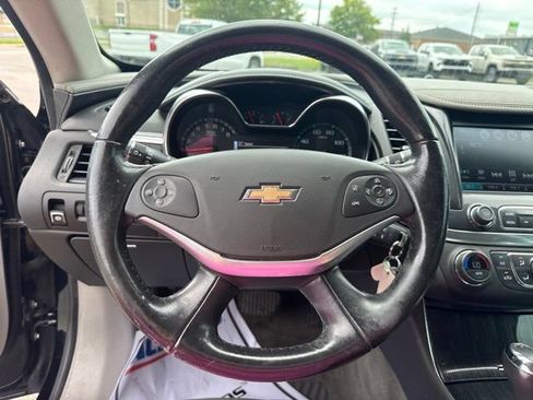 Used 2016 Chevrolet Impala LT w/ Convenience Package FWD image 17