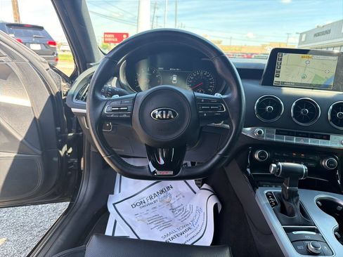 Used 2019 Kia Stinger GT1 RWD image 17