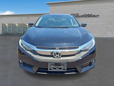 Used 2018 Honda Civic Touring image 7