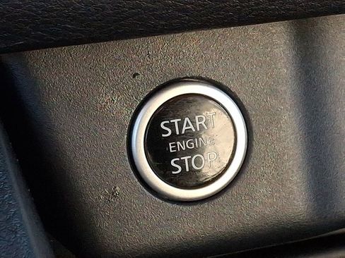 Certified 2023 Nissan Rogue SV image 22